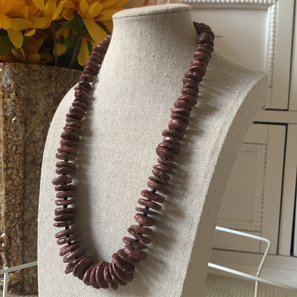 21" gradual chocolate color howlite  flat bead necklace silver